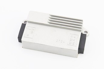 Комутатор-стабілізатор (4х6 контактів) 12V, арт. 340027