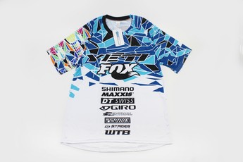 Футболка (Джерсі) чоловіча L=(Polyester 80%/Spandex 20%), короткі рукави, вільний крій, біло-синьо-ЧОРНА, НЕ оригінал, арт. 408148