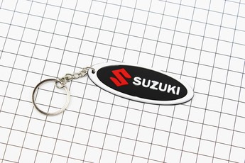 Брелок &laquo;SUZUKI&raquo;, гумовий 70х25мм, арт. 502433