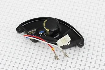 Реле напруги AVR однофазне 6-9кВт (корпус-сегмент, пластик, контакти-2&raquo;мама&laquo; + 4&raquo;тато&laquo;, 450V, 680µF), арт. 609097