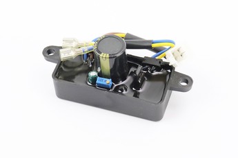 Реле напруги AVR однофазне 2-3,5 кВт (корпус-прямокутник, пластик, контакти-2&raquo;мама&laquo; + 4&raquo;тато&laquo;, 250V, 220µF) тип 2, арт. 609176